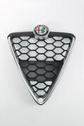 Alfa Romeo Giulietta Grille. Part Number 156112051