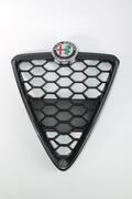 Alfa Romeo Giulietta Grille. Part Number 156112054
