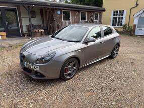 Alfa Romeo Giulietta 1750 TBi (Automatic)